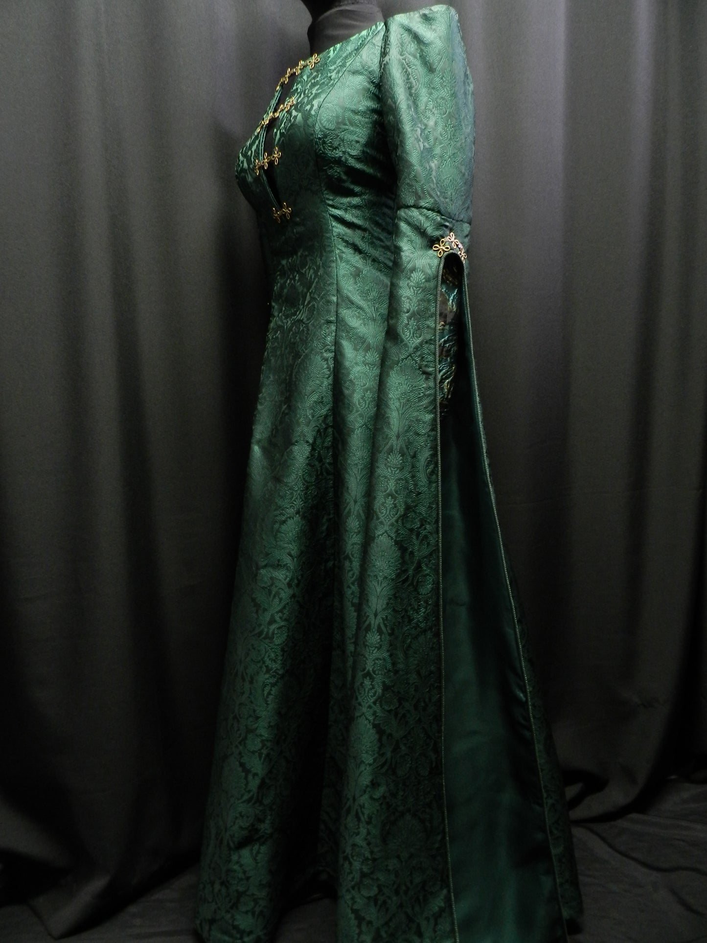 Inspired by Alicent Hightowers Green dress from House of the Dragon custom made to your size!