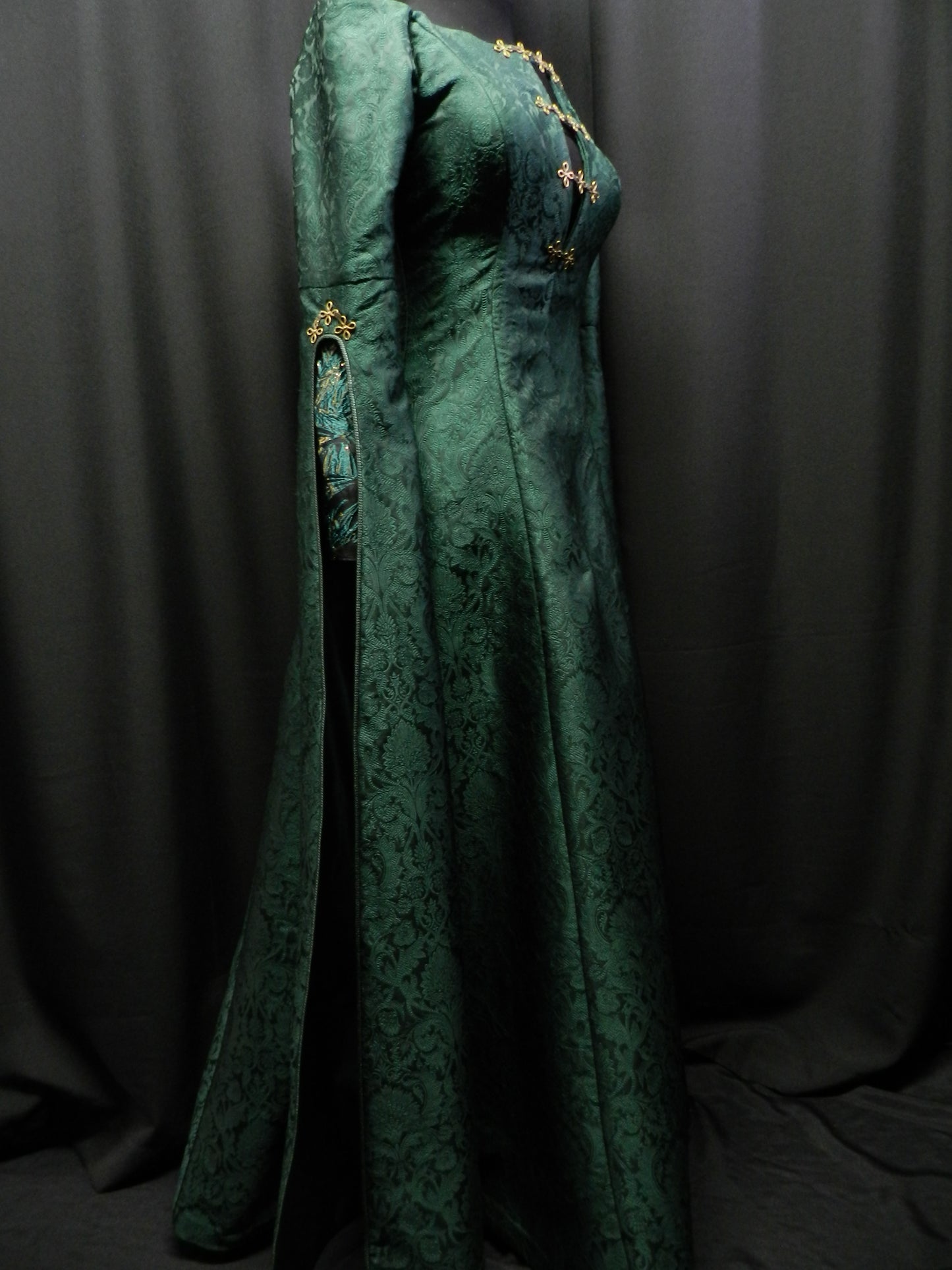 Inspired by Alicent Hightowers Green dress from House of the Dragon custom made to your size!