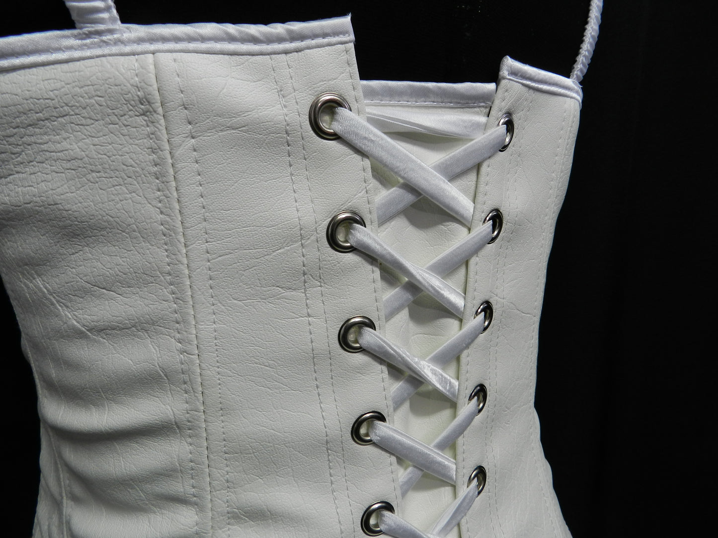 White Version! Inspired by LEGEND Of The SEEKER Kahlan's Corset Faux-leather Medieval armor bustier CUSTOM Made to your size!