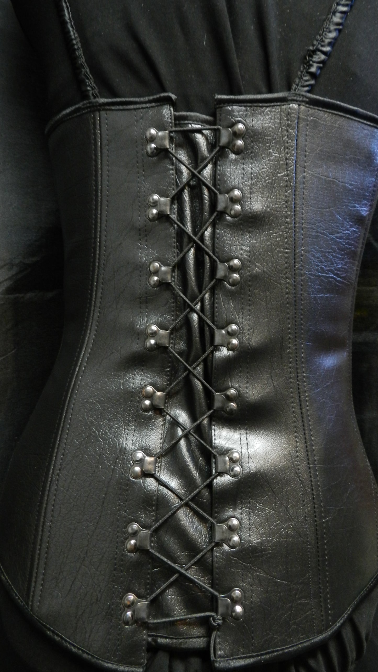 Black Version! Inspired by LEGEND Of The SEEKER Kahlan's Corset Faux-leather Medieval armor bustier CUSTOM Made to your size!
