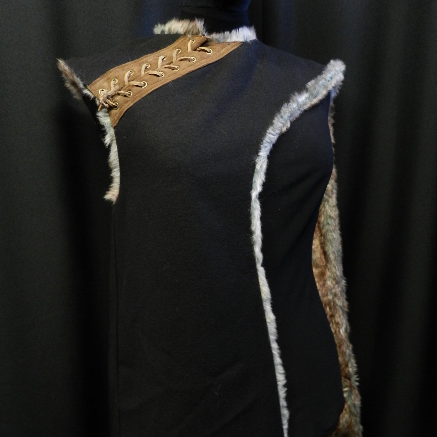 READY TO SHIP! Medieval cloak black and beige wool and faux fur