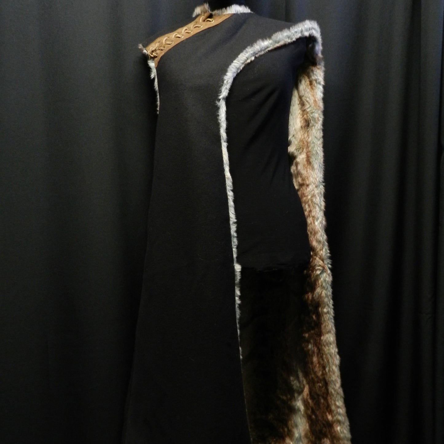 READY TO SHIP! Medieval cloak black and beige wool and faux fur