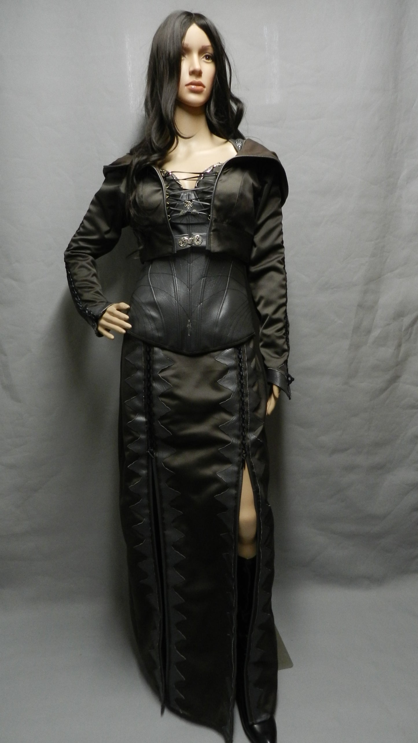 Inspired by LEGEND Of The SEEKER KAHLAN'S Dark costume Jacket / Coat season 2 Custom made to your size!