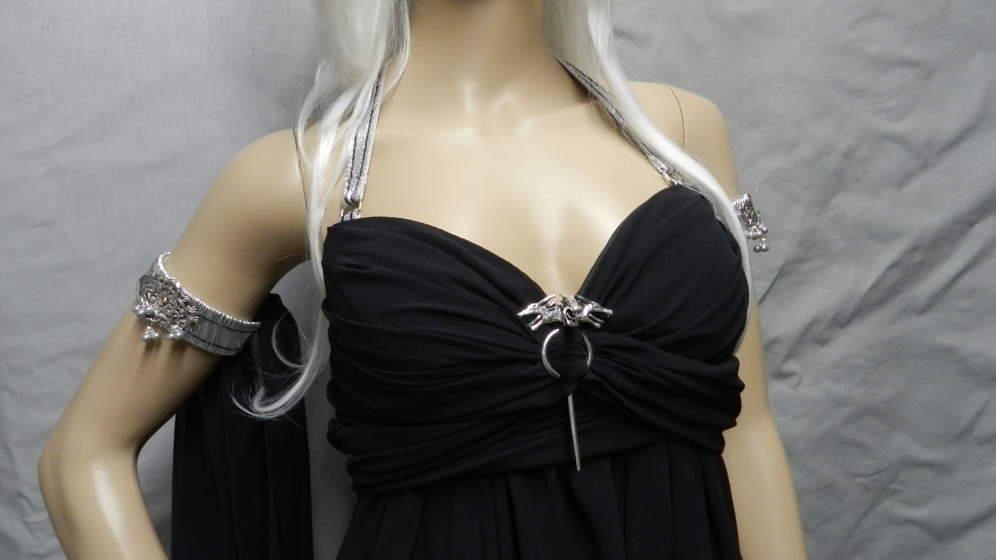 Black Version! Inspired by Game Of Thrones KHALEESI Daenerys Targaryen Mariecosplayshop Black Version! Inspired by Game Of Thrones KHALEESI Daenerys Targaryen Mariecosplayshop