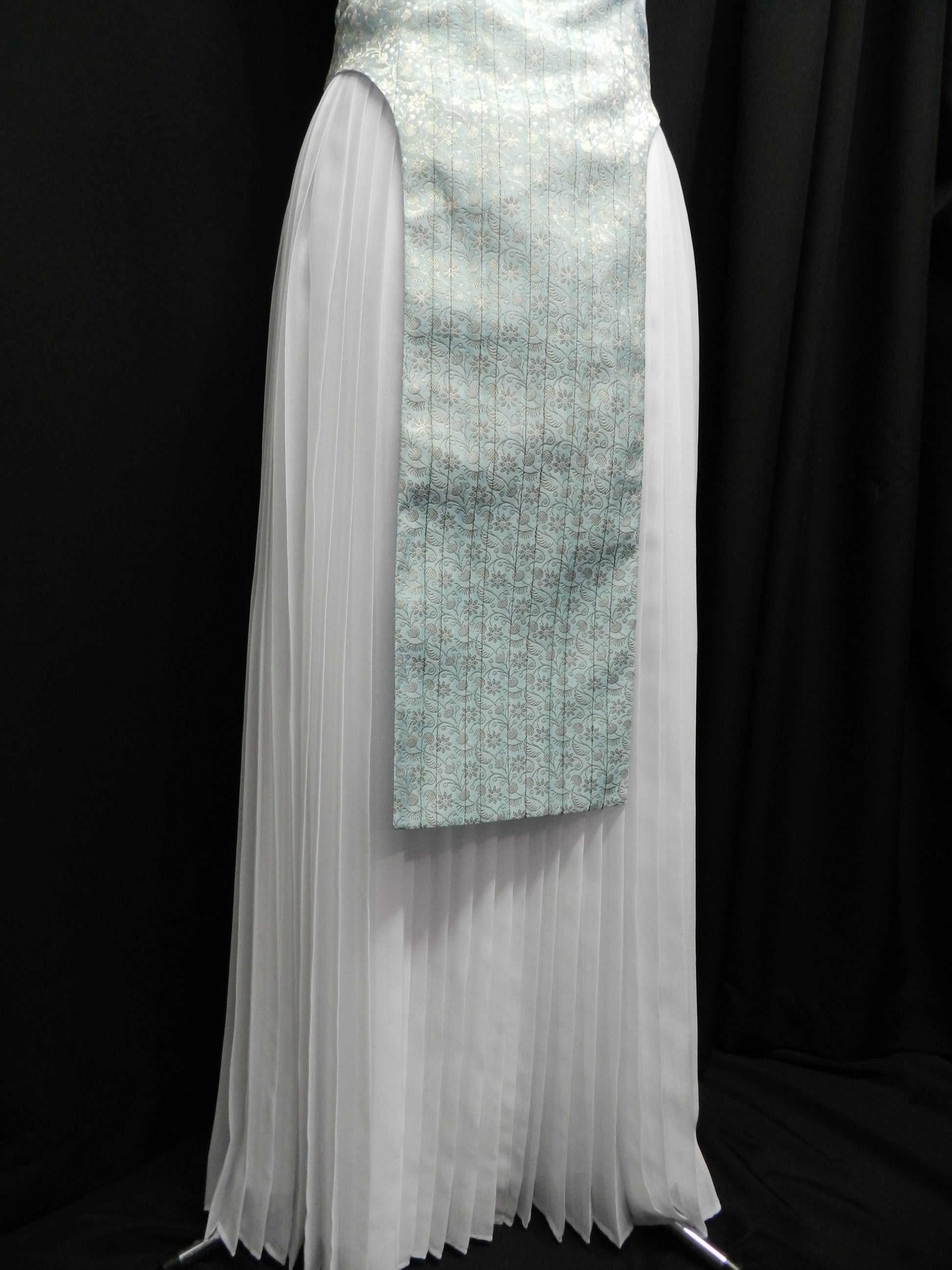 Inspired by Game Of Thrones Cosplay Daenerys Targaryen Pale Blue dress Mariecosplayshop Inspired by Game Of Thrones Cosplay Daenerys Targaryen Pale Blue dress Mariecosplayshop