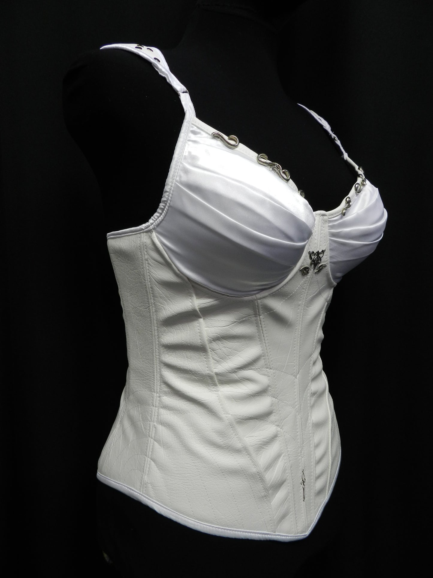 White Version! Inspired by LEGEND Of The SEEKER Kahlan's Corset Faux-leather Medieval armor bustier CUSTOM Made to your size!