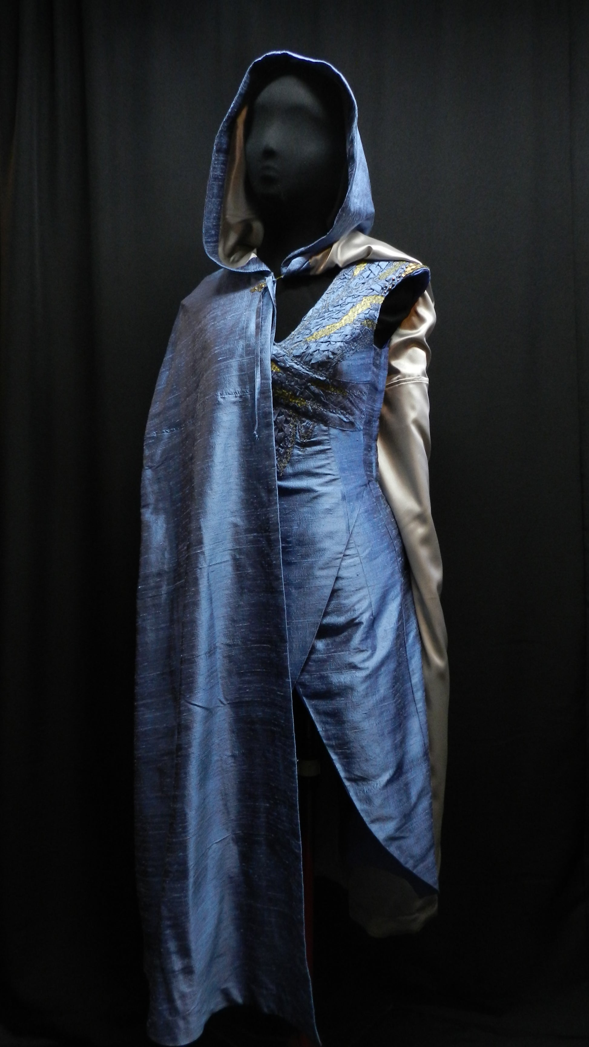 Inspired by Daenerys Targaryen Astapor Azure Blue cloak Game of Throne – Mariecosplayshop