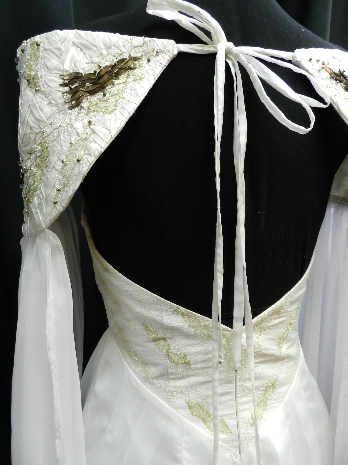 Daenerys Targaryen Wedding Dress Back Game Of Thrones: 5 Times Daenerys Targaryen Wedding Dress Back Game Of Thrones: 5 Times